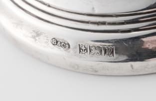 A pair of Elizabeth II silver candlesticks, W I Broadway & Co, Birmingham, 1971