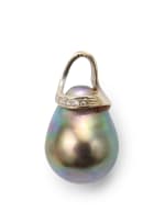 Pearl and diamond pendant