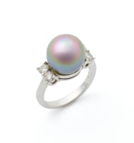 Pearl and diamond ring