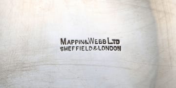 A George V silver sauce boat, Mappin & Webb, Sheffield, 1930