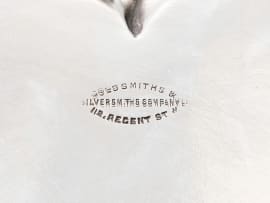 A George V silver salver, Goldsmiths & Silversmiths Co Ltd, London, 1914