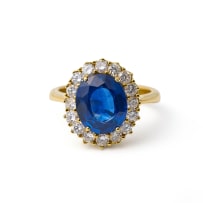 Sapphire cluster ring