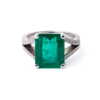 Emerald and diamond ring