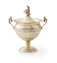 A silver-gilt sugar basin and cover. 800 standard