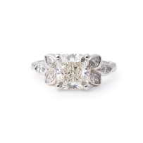 Foliate diamond ring