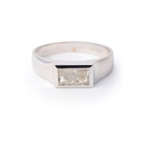 Diamond solitaire ring