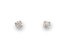 Diamond studs