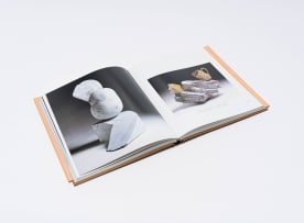 Oliver Watson; British Studio Pottery: The Victoria and Albert Museum Collection