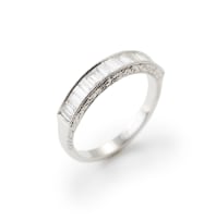 Baguette-cut diamond band