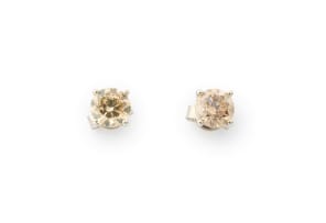 Cognac diamond studs