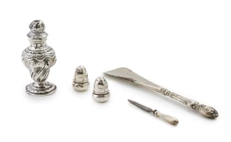 A miscellaneous group of 20th century English silver, 1901-1920