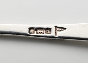 Three Edward VII silver teaspoons, William Hutton & Sons Ltd, London, 1906 and 1908