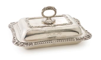 A George IV silver entrée dish, Joseph Craddock & William Ker Reid, London, 1824