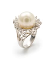Diamond and South Sea pearl ring and bracelet set