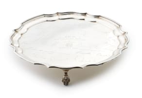 An Elizabeth II silver salver, W I Broadway & Co, Birmingham ,1987